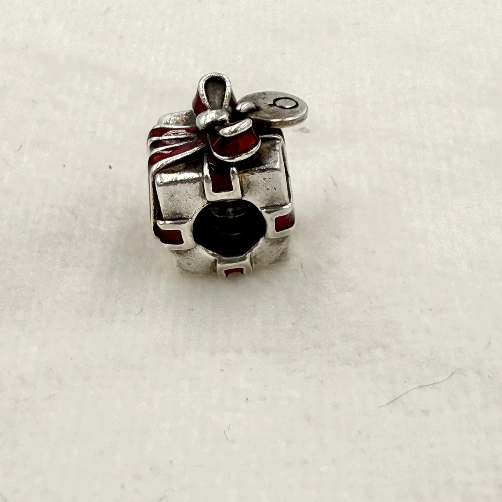 Pandora Red Gift Present Bead Charm in Sterling Silver .925 Christmas Holiday - Picture 4 of 7